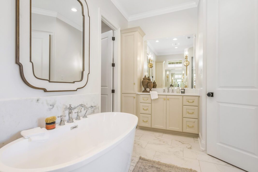 waterpoint-bathroom-mirrors.82-scaled