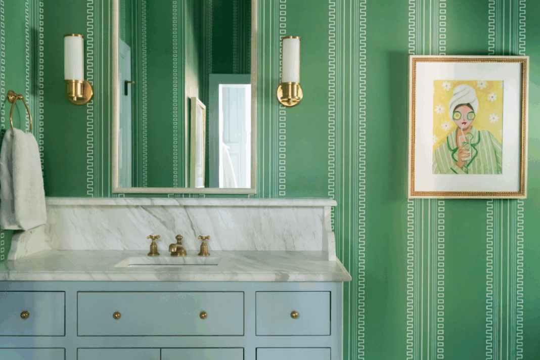 Bathroom.tour.1.26